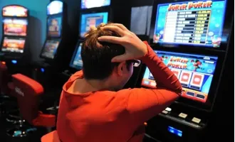 Ludopatia, cresce il numero di persone in cura per dipendenza dal gioco